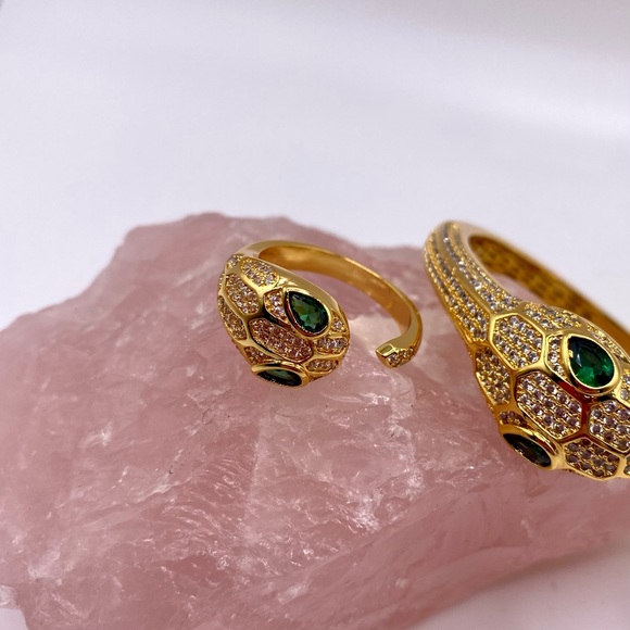 NEW 18k gold plated snake shape ring with green CZ eye - Picture 7 of 7